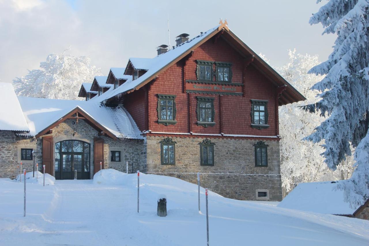 Hotel Svaty Tomas Přední Výtoň Екстериор снимка