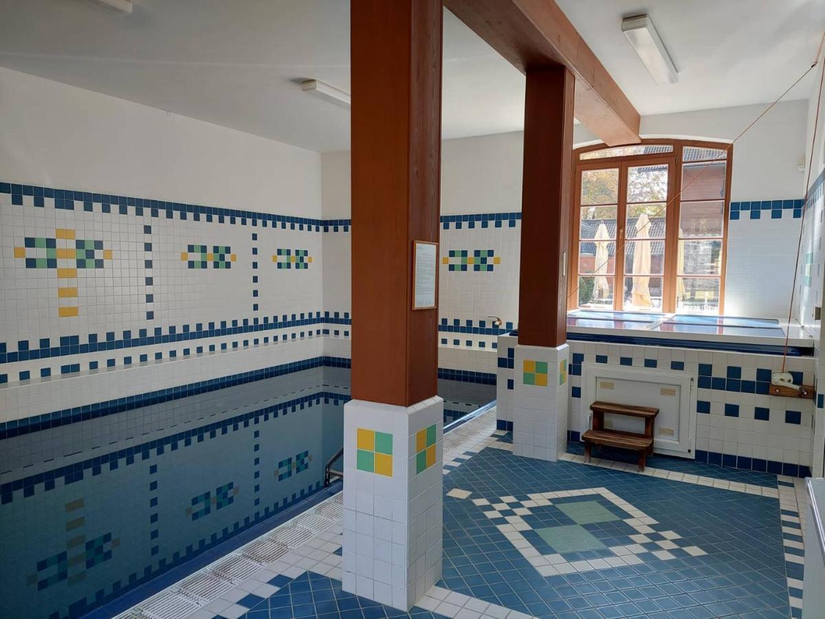 Hotel Svaty Tomas Přední Výtoň Екстериор снимка