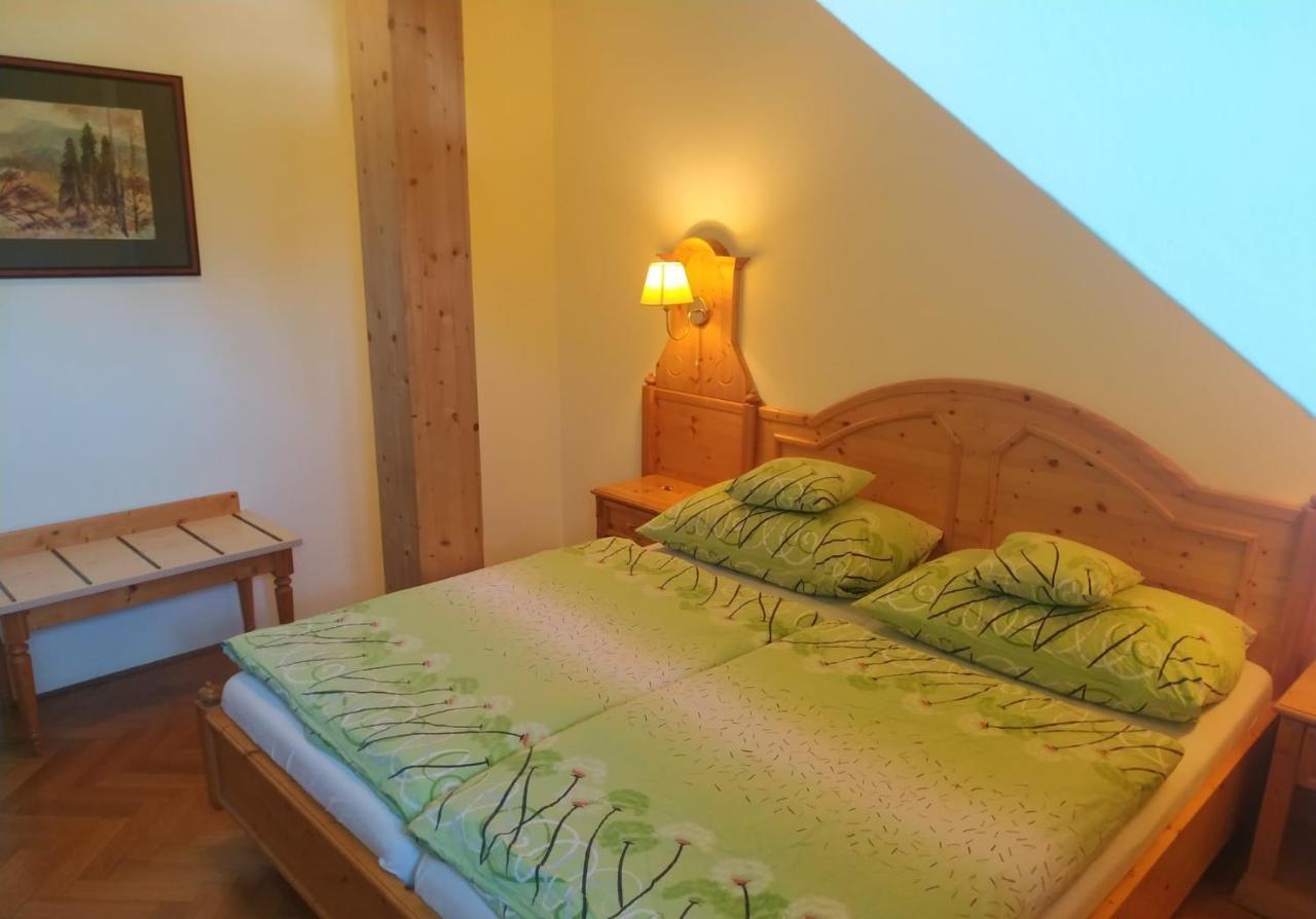 Hotel Svaty Tomas Přední Výtoň Екстериор снимка