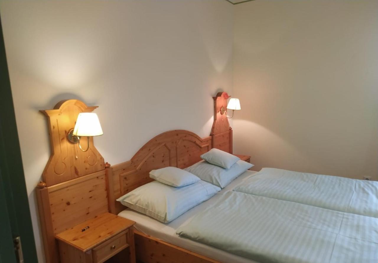 Hotel Svaty Tomas Přední Výtoň Екстериор снимка